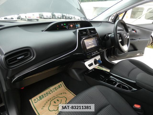Toyota PRIUS 2018 7915285-7