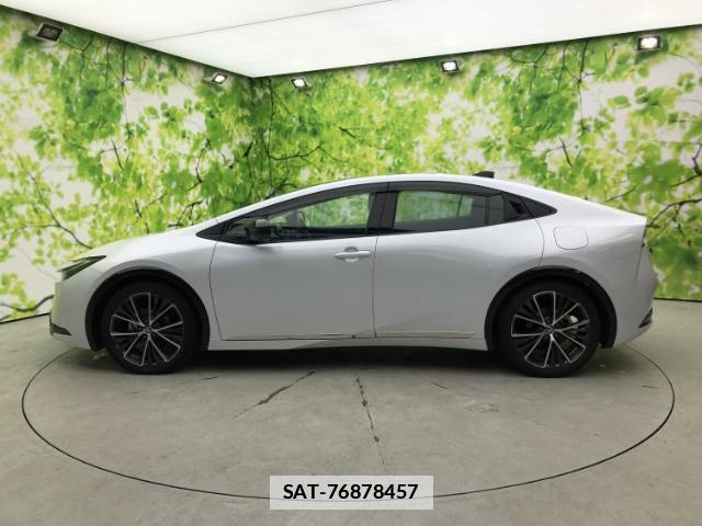 Toyota PRIUS 2025-04 7915770-1