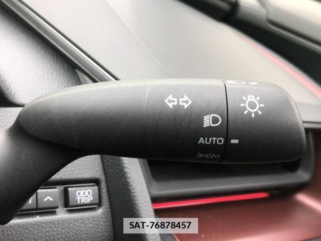 Toyota PRIUS 2025-04 7915770-15