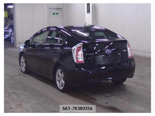 Toyota PRIUS 2012-07 7915844-1