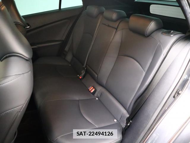 Toyota PRIUS 2021-12 7916062-6