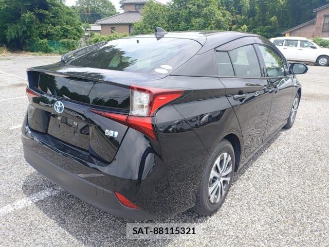 Toyota PRIUS 2019-07 7916658-4