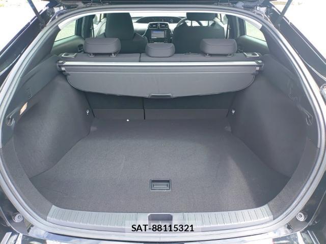 Toyota PRIUS 2019-07 7916658-7