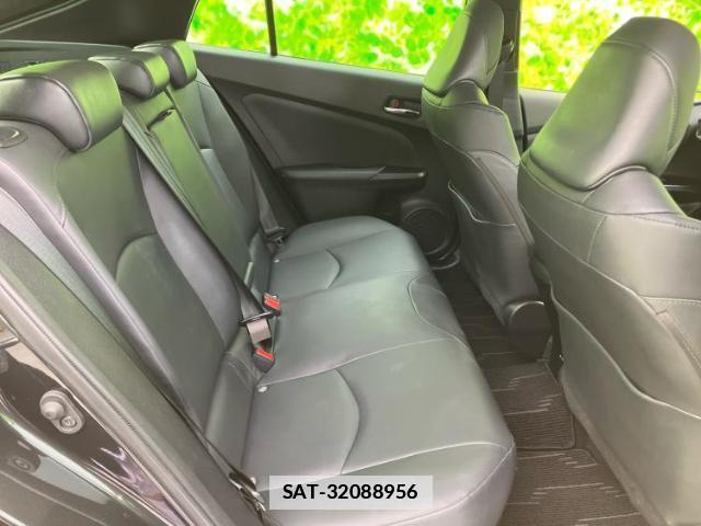 Toyota PRIUS 2022-10 7916805-4