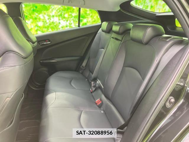 Toyota PRIUS 2022-10 7916805-6