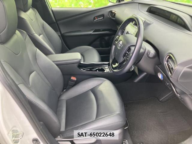 Toyota PRIUS 2022-04 7916855-3