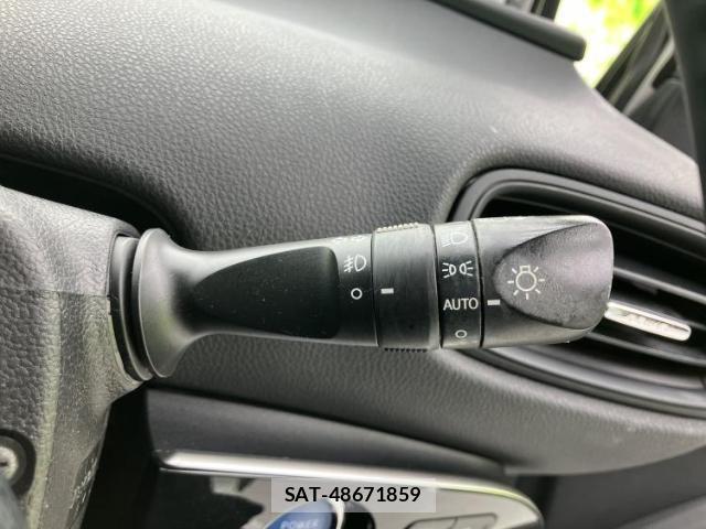 Toyota PRIUS 2017-12 7916963-15