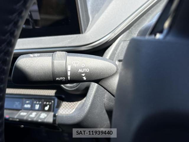 Toyota PRIUS 2025-03 7917043-16