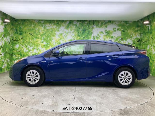 Toyota PRIUS 2016-06 7917053-1