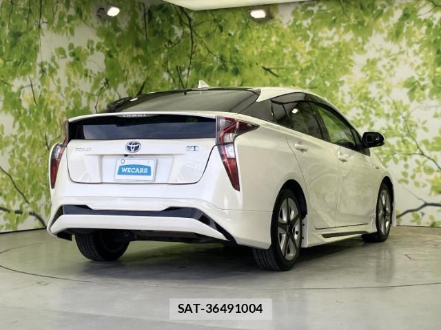 Toyota PRIUS 2017-09 7917077-2