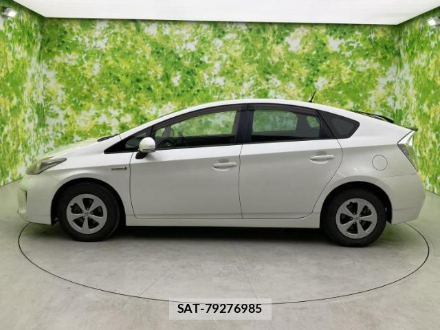 Toyota PRIUS 2013-07 7917098-1