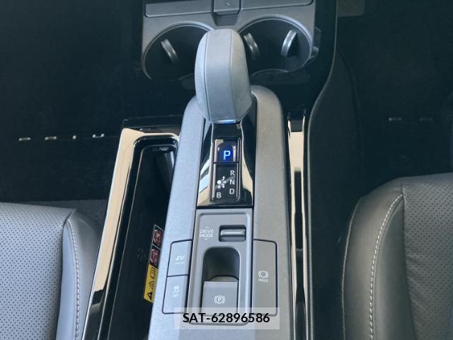 Toyota PRIUS 2024-02 7917132-16