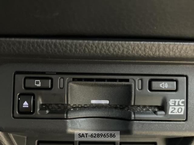 Toyota PRIUS 2024-02 7917132-17