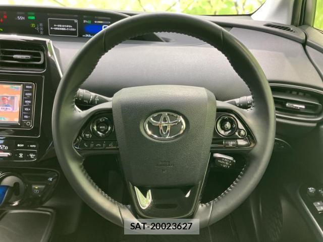Toyota PRIUS 2021-02 7917208-14