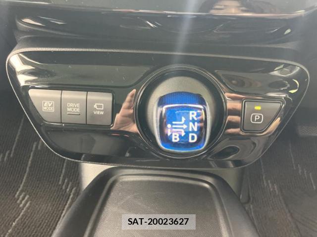 Toyota PRIUS 2021-02 7917208-17