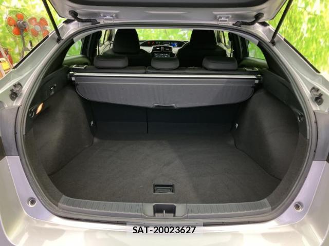 Toyota PRIUS 2021-02 7917208-7
