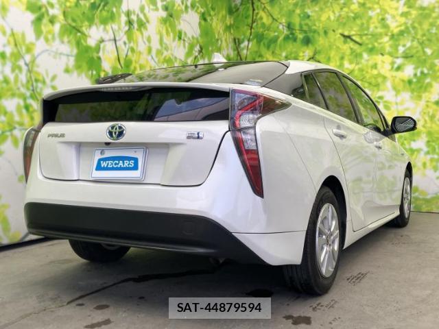 Toyota PRIUS 2016-06 7917228-2