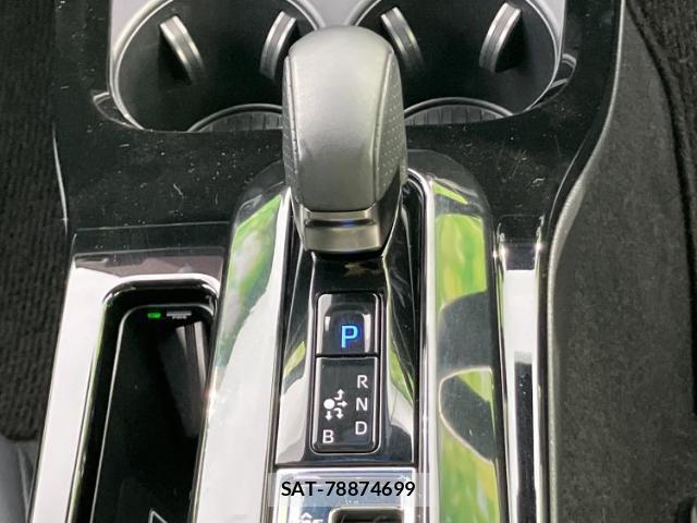 Toyota PRIUS 2023-06 7917233-16
