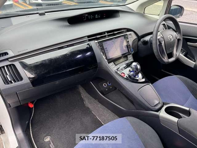 Toyota PRIUS 2012-06 7917401-10