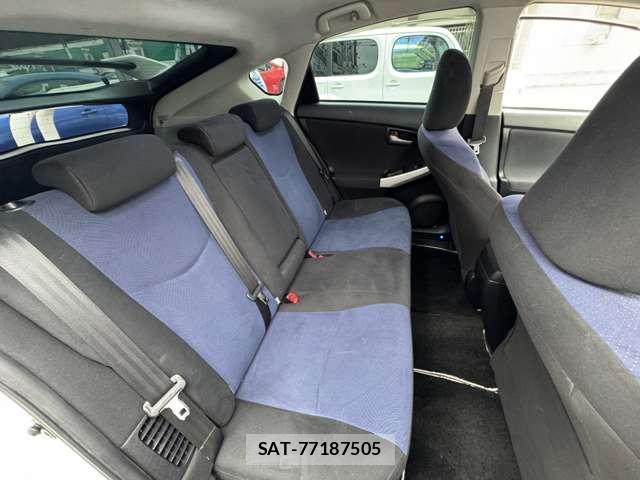 Toyota PRIUS 2012-06 7917401-12