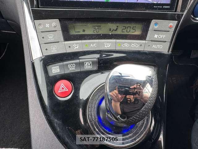 Toyota PRIUS 2012-06 7917401-17
