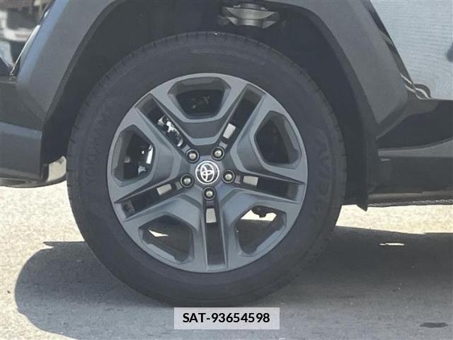 Toyota RAV4 2024-06 7913493-17