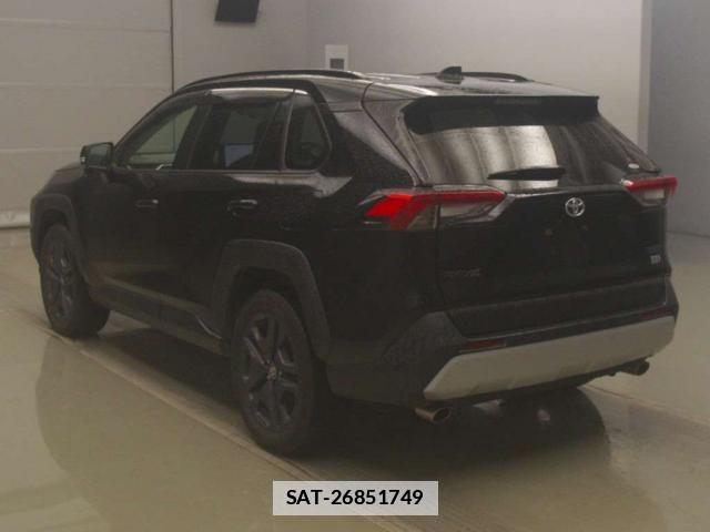 Toyota RAV4 2023-05 7915453-1
