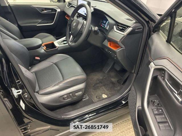 Toyota RAV4 2023-05 7915453-5