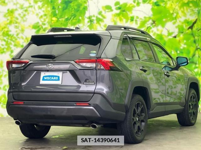 Toyota RAV4 2021-03 7917064-2