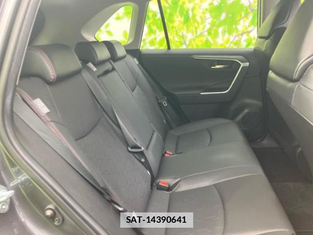 Toyota RAV4 2021-03 7917064-5