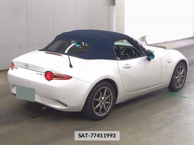 Mazda ROADSTER 2022-04 7912903-1