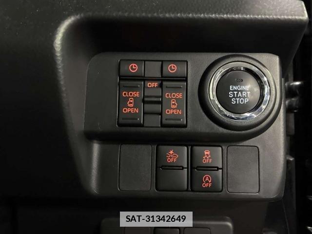 Toyota ROOMY 2022-08 7913287-9
