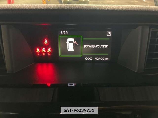 Toyota ROOMY 2022-04 7913288-11