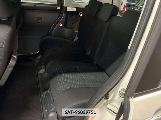 Toyota ROOMY 2022-04 7913288-13