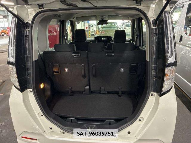 Toyota ROOMY 2022-04 7913288-9