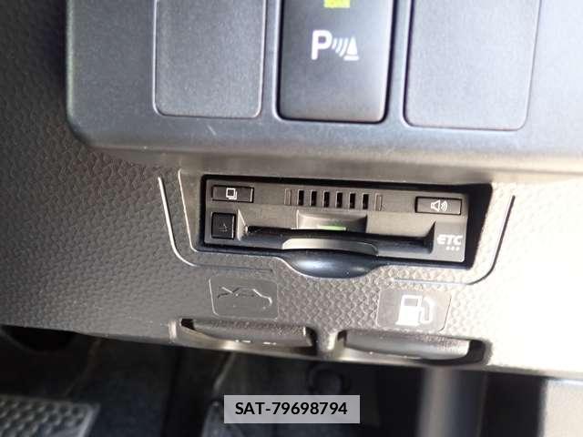 Toyota ROOMY 2022-06 7914642-13