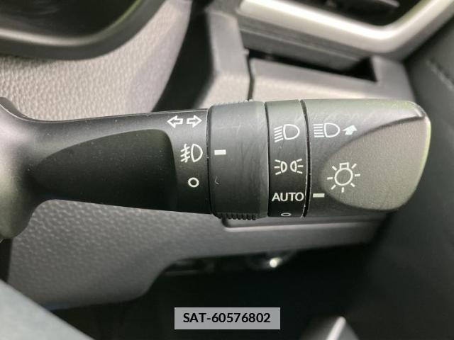 Toyota ROOMY 2018-07 7916053-15