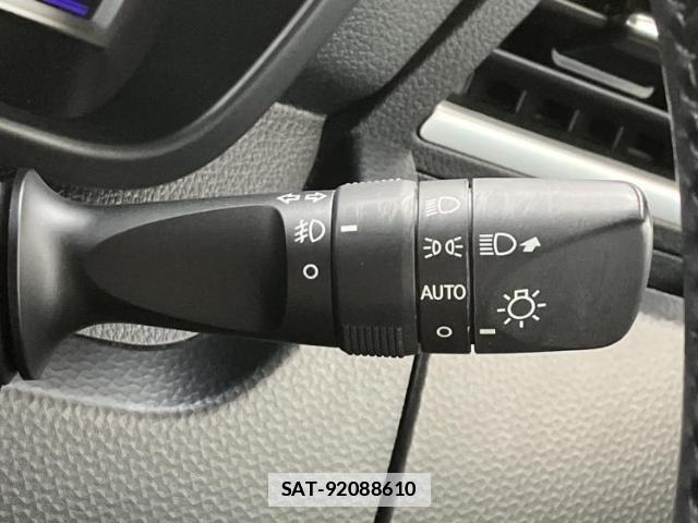 Toyota ROOMY 2017-09 7917111-16