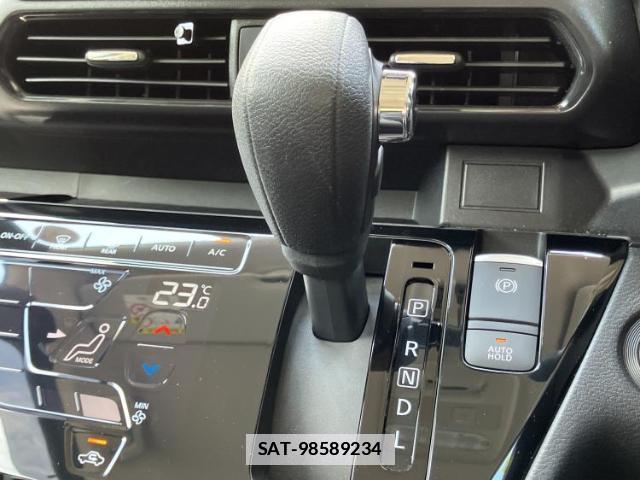 Nissan ROOX 2025-09 7916738-17