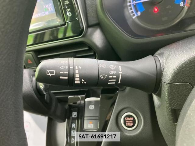 Nissan ROOX 2020-10 7916957-14