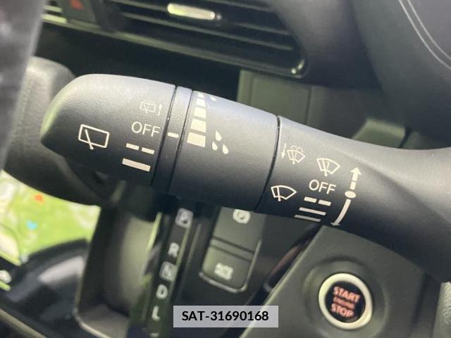Nissan ROOX 2022-06 7917115-16