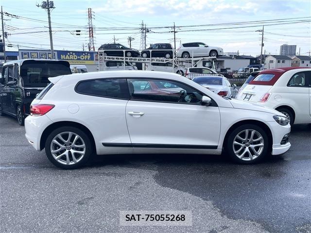 VolksWagen SCIROCCO 2009-09 7913434-3