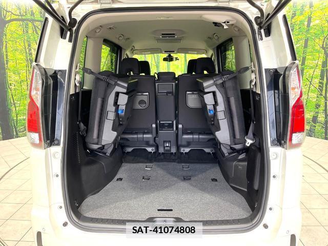 Nissan SERENA 2017-08 7912759-10