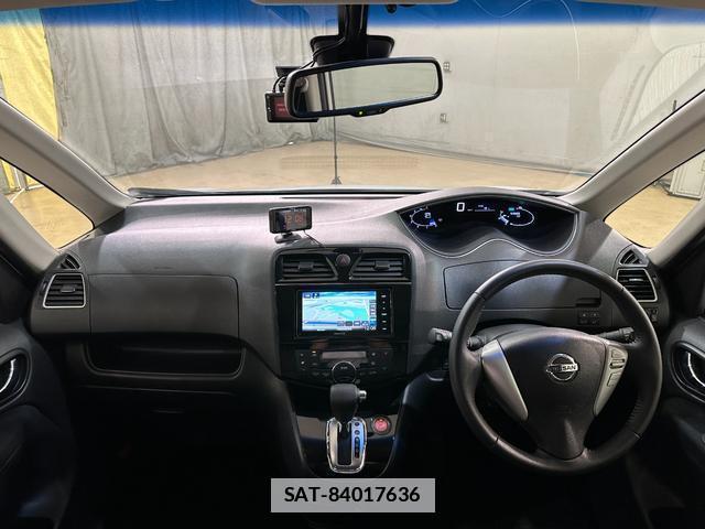 Nissan SERENA 2015-09 7914792-1