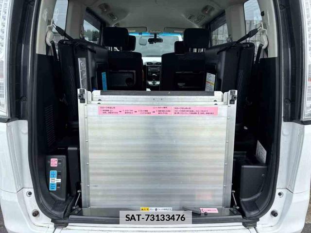 Nissan SERENA 2016-04 7915823-2
