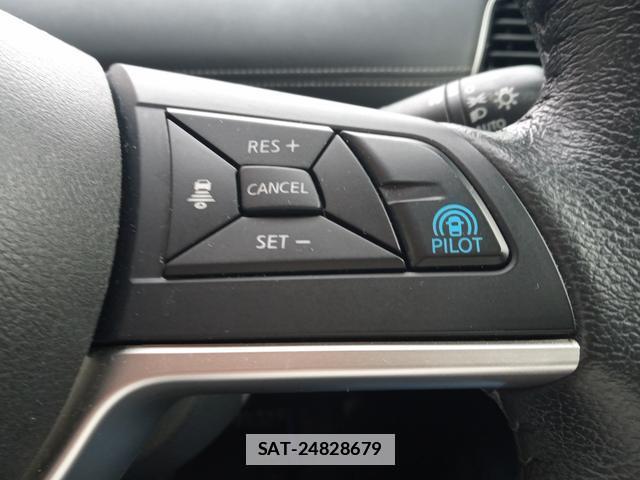 Nissan SERENA 2018-09 7916642-12