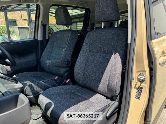 Toyota SIENTA 2023-07 7913195-13