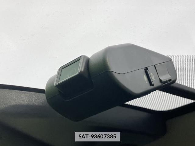 Toyota SIENTA 2019-02 7913393-13
