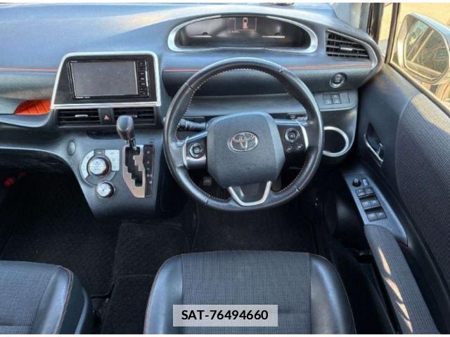 Toyota SIENTA 2018-07 7914921-2