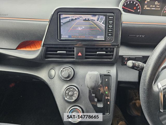 Toyota SIENTA 2017-09 7915330-10